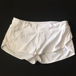 White Lululemon shorts size:10 2.5* inseam